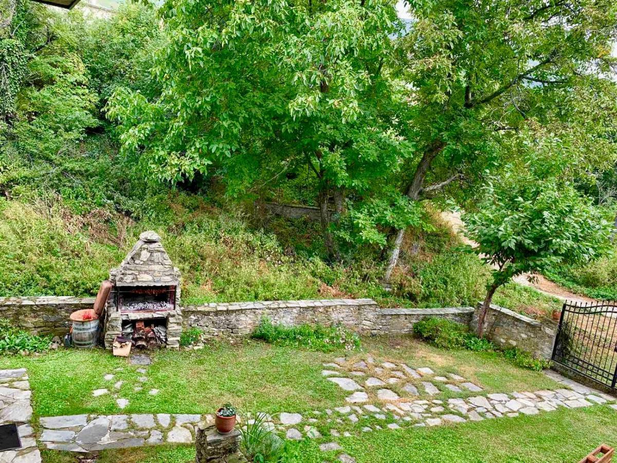 Πέτρινο Παραδοσιακό Σπίτι "Χιονάτη" Nymfaio Exterior foto